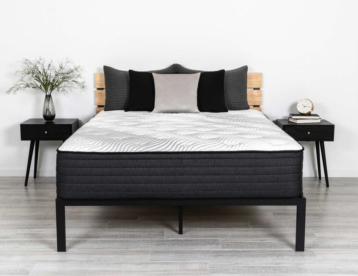 Room View Summit 14 inch Plush Mattress